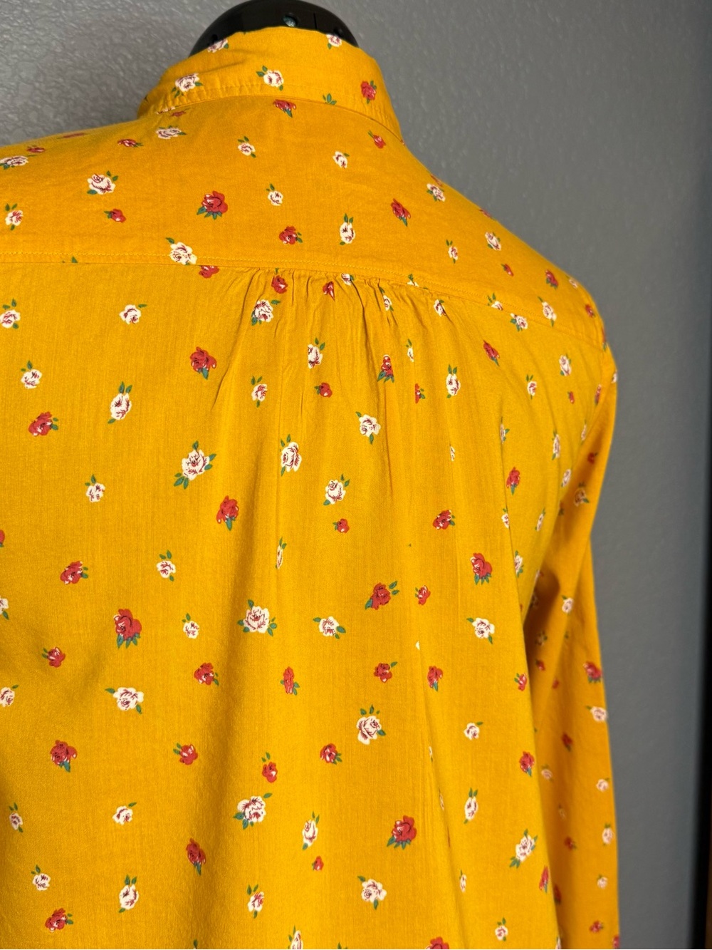 Mauve Anthropologie Mustard Floral Smocked Blouse Cotton Button Up Size 10 - Picture 7 of 12